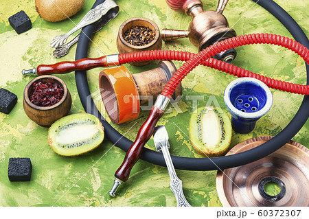 Shisha hookah with kiwi 60372307