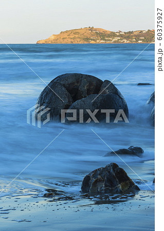 ニュージーランド　モエラキ　モエラキ・ボルダーズ 60375927