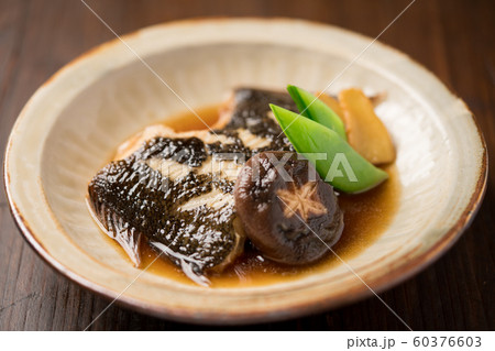 カレイの煮付 60376603
