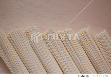 素麺　そうめん　素麺の束 60378926