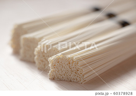 素麺　そうめん　素麺の束 60378928