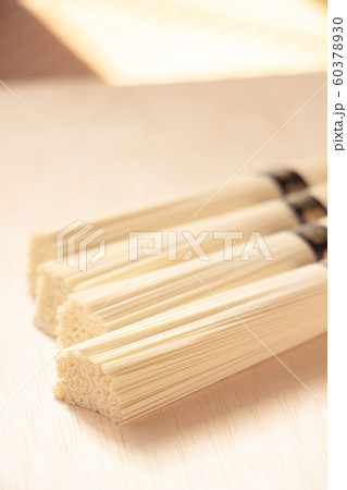 素麺　そうめん　素麺の束 60378930