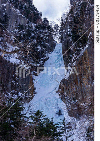 銀河の滝のクライマー　層雲峡 60379484