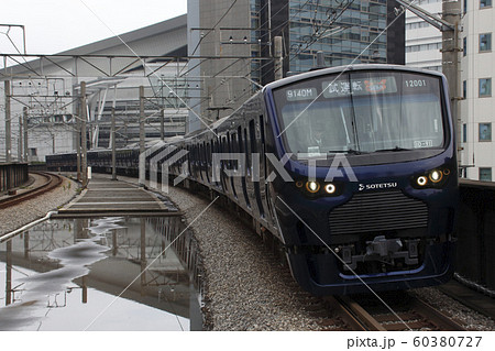 埼京線内で試運転する、相鉄12000系 埼京線内で試運転する、相鉄12000系 60380727