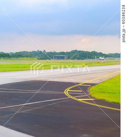 runway empty free Changi Singapore 60386238