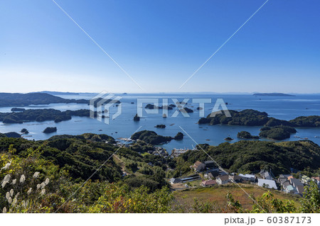 [長崎県]九十九島の風景（石岳展望台） 60387173