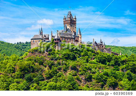 Reichsburg Castle in Cochem, Germany Reichsburg Castle in Cochem, Germany 60390369