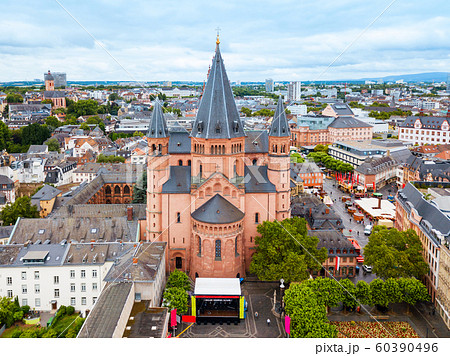 Mainz cathedral aerial view, Germany 60390496