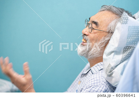 シニア男性 60396641
