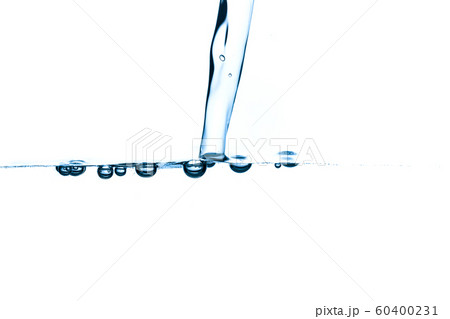 Splashing Water 60400231
