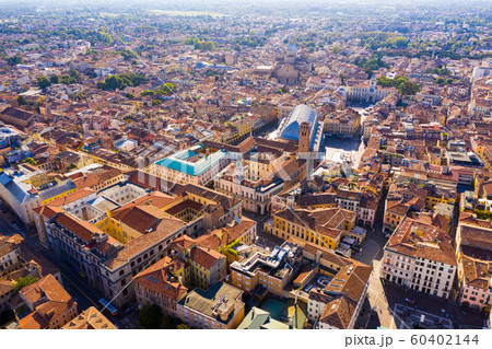 Aerial view of Padua cityscape with buildings and streets 60402144