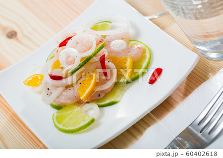 Ceviche with shrimps, lime, orange 60402618