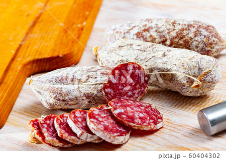 Sliced italian sausages salamini 60404302