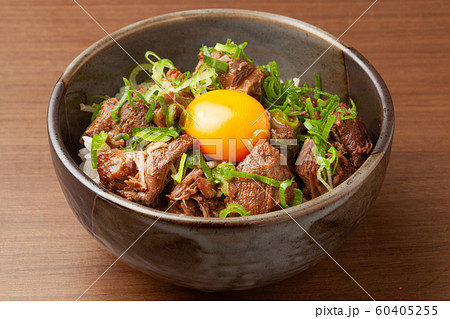 牛すじ丼 牛すじ丼 60405255