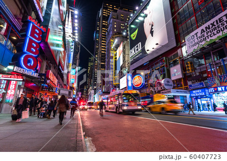 《ニューヨーク》タイムズスクエアの夜景・ミッドタウン 60407723