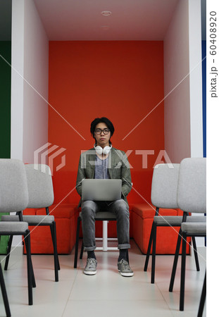 Asian businessman working on laptop 60408920