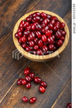 dogwood in a wooden plate dogwood in a wooden plate 60410389