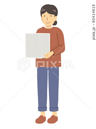 プリントを運ぶ女性のイラスト素材