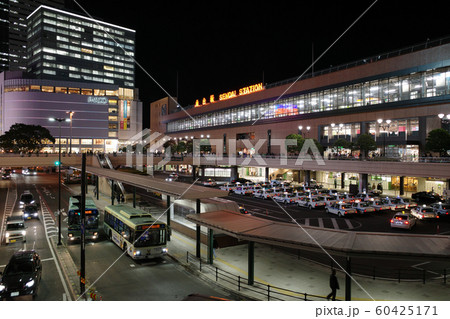 宮城県、仙台駅の夜景 宮城県、仙台駅の夜景 60425171