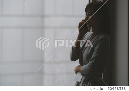 働く女性 60428538