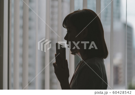 働く女性 60428542