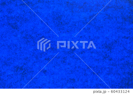 逆光で撮った青い紙 60433124