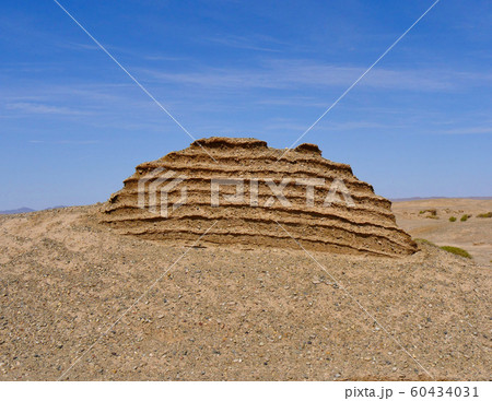 漢代長城 （中国・敦煌シルクロード遺跡） 60434031