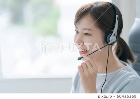 ヘッドセット　女性　30代 60436369