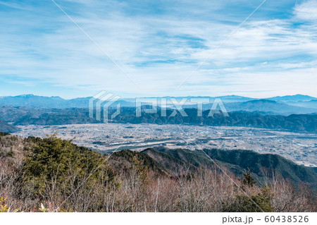 鍬ノ峰から大町市の眺め (12月) 鍬ノ峰から大町市の眺め (12月) 60438526