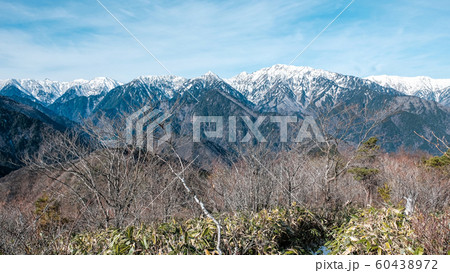 鍬ノ峰から北アルプスの眺め (12月) 鍬ノ峰から北アルプスの眺め (12月) 60438972