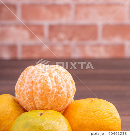 オレンジ色 オレンジ 橙 60441238