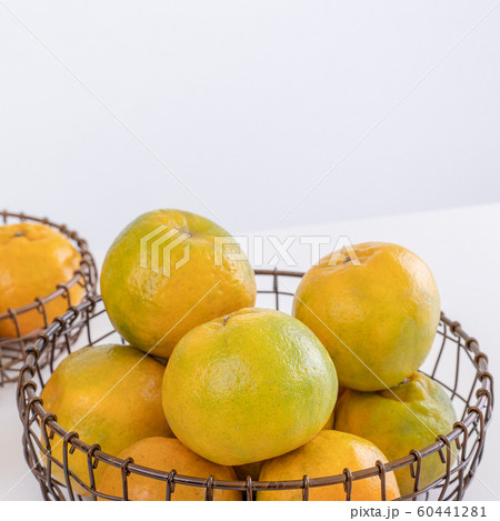 オレンジ色 オレンジ 橙 60441281