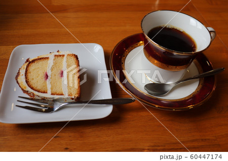 カフェ　モダン　コーヒー 60447174