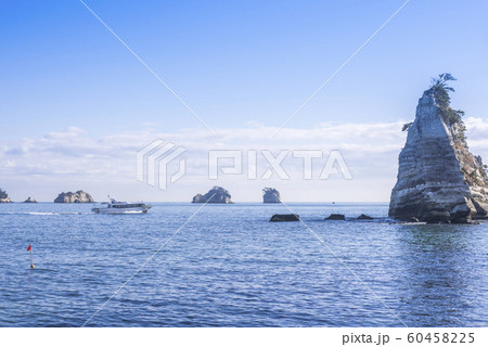 宮城　松島湾浦戸諸島の野々島 60458225