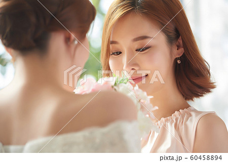 女性　ブライダル 60458894