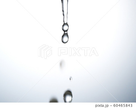水滴 60465843