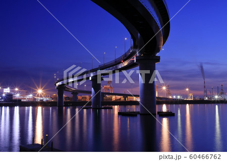 映りこみの美しいS字カーブ 映りこみの美しいS字カーブ 60466762