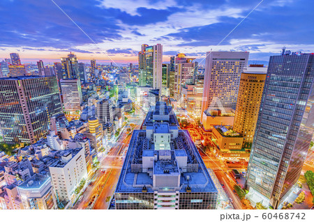 大阪 都市景観 夕景 西梅田方面 大阪 都市景観 夕景 西梅田方面 60468742