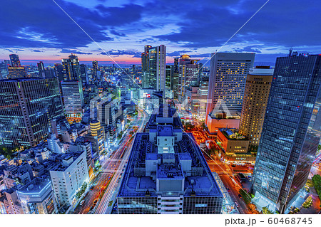 大阪　都市景観　夜景　西梅田方面　 60468745
