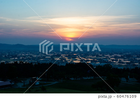 夕日 夕日 60476109