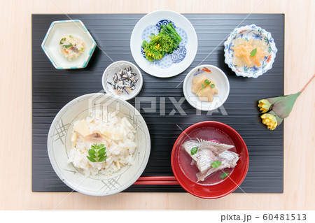 食事 日本の食事 鯛飯御膳 食事 日本の食事 鯛飯御膳 60481513