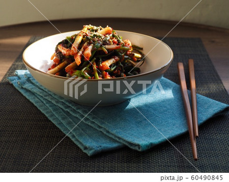 くたくた キムチ おかず 60490845