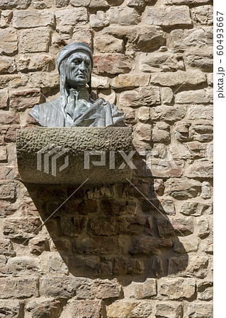 Bust of the Italian poet, thinker Dante Alighieri Bust of the Italian poet, thinker Dante Alighieri 60493667