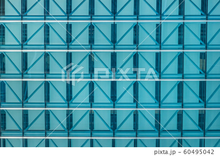 ビルの窓ガラス pattern of skyscraper window glass ビルの窓ガラス pattern of skyscraper window glass 60495042