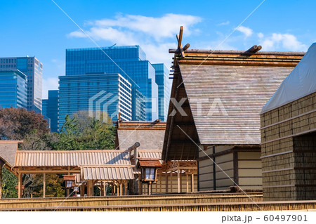 大嘗宮と高層ビル群 大嘗宮と高層ビル群 60497901