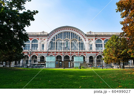 トリノ・ポルタ・ヌオーバ駅 トリノ・ポルタ・ヌオーバ駅 60499027