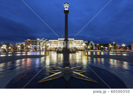 Column in Victory Square at night in Kaliningrad, Russia 60500350