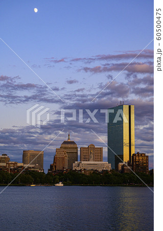 City skyline at sunset in Boston, Massachusetts, USA 60500475