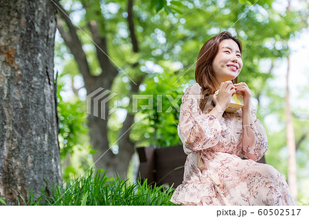 女性 女 女の子 60502517