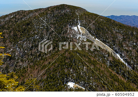 甲武信岳山頂から見る木賊山 甲武信岳山頂から見る木賊山 60504952